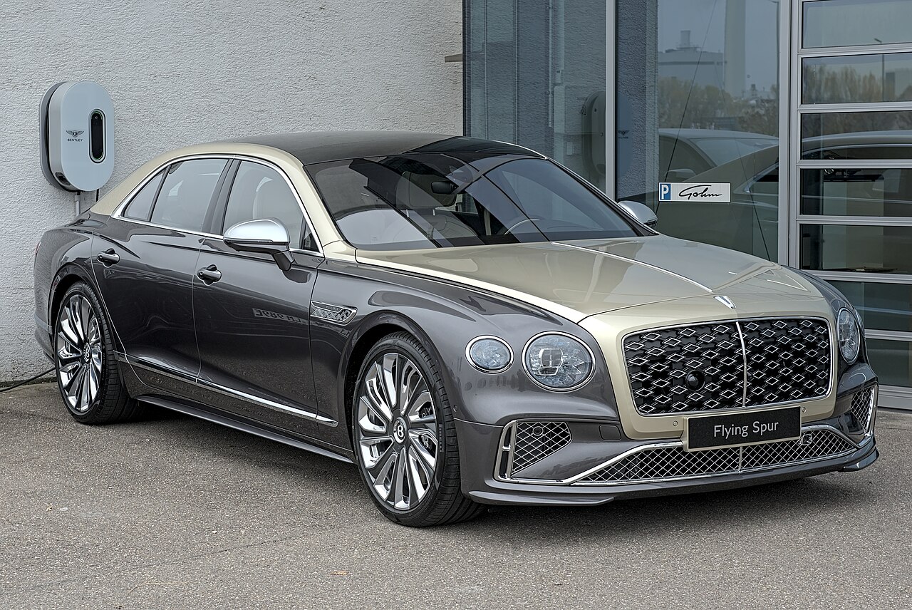 Why Choose the 2026 Bentley Flying Spur Mulliner: Latest Price Analysis