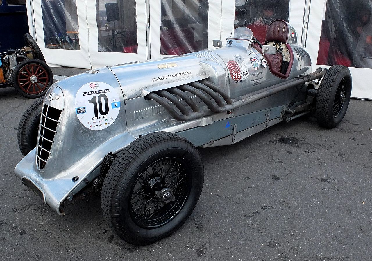 Interesting 2026 Bentley Review: Pros and Cons