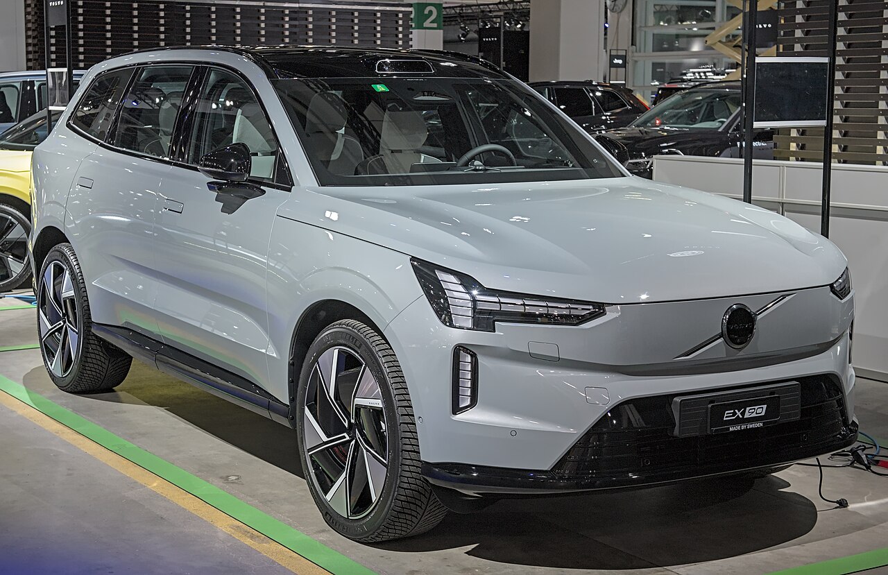 Interesting 2026 Volvo EX90 Review: Is It Still Worth It in 2026?